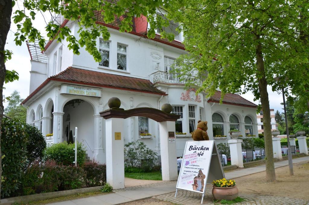 Hotel Villa Konigin Luise Бад-Пирмонт Экстерьер фото